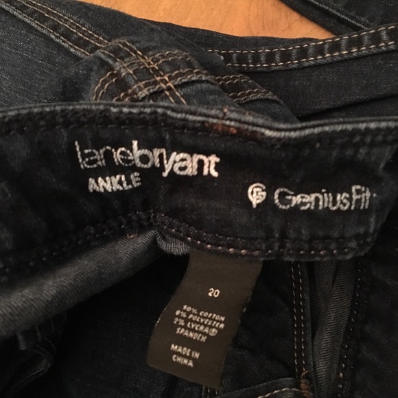 Women’s Plus Jeans - Picture 3 of 5